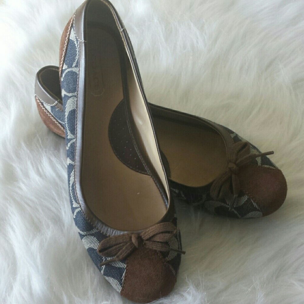 COACH FLATS SZ 9.5